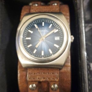 Fossil blue face watch on leather band